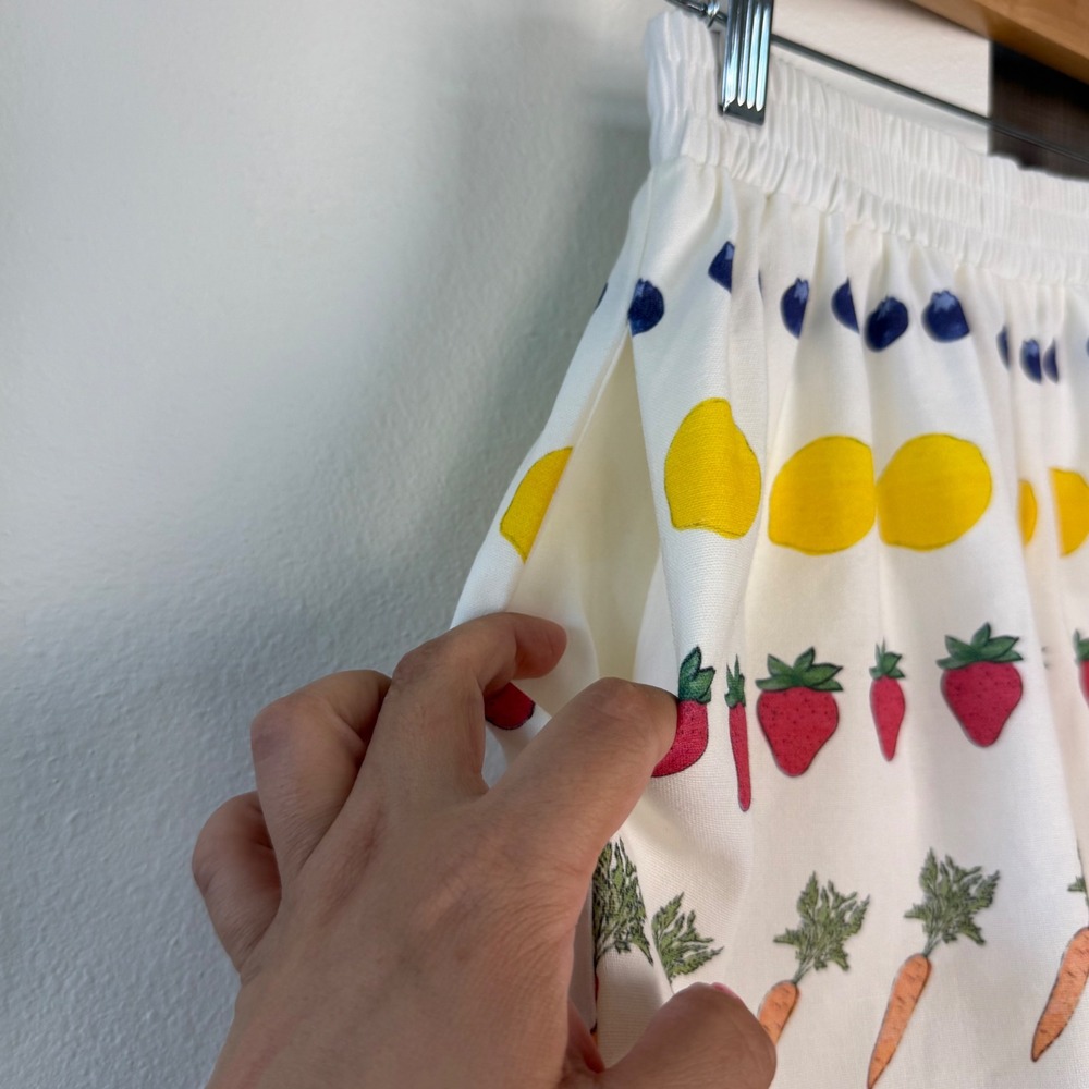 NEW yllw the Label Market Recycled Linen Cotton Shorts Fruit Veggie Size Small - Picture 5 of 11
